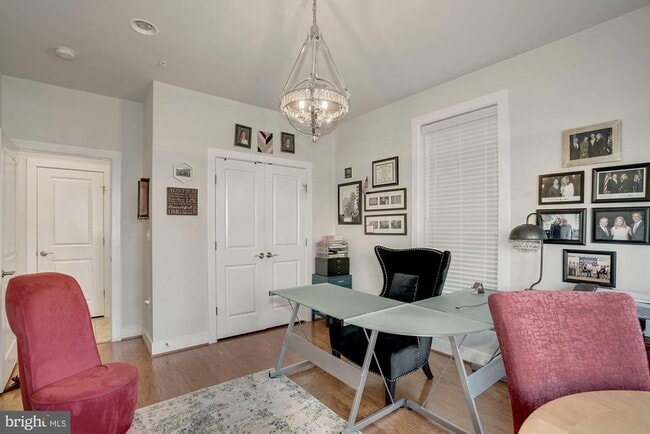 Photo - 617 E Custis Ave