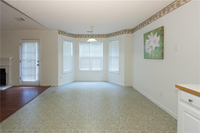 Photo - 2804 James Henry Dr