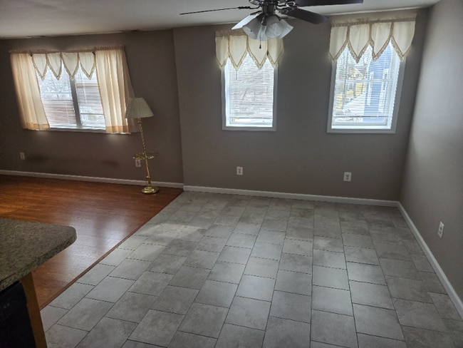 Photo - 40 N Main St Unidad 40B