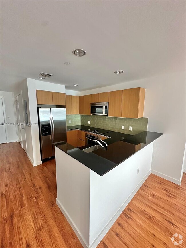 Building Photo - 1060 Brickell Ave Unit 3913 Rental