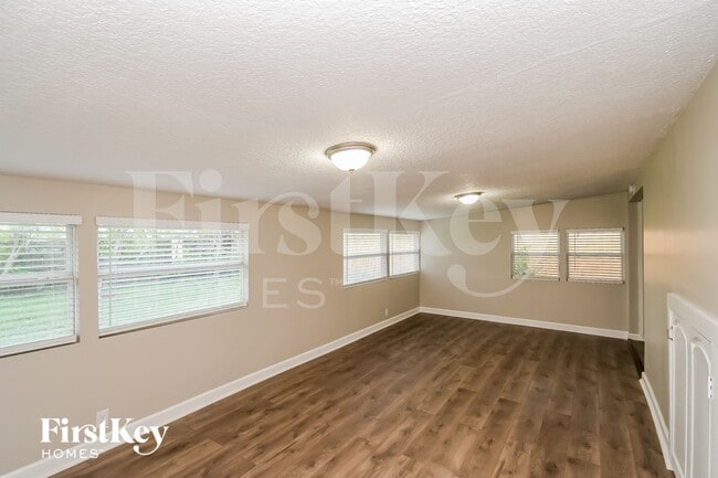 Photo - 3424 Copper Cir E