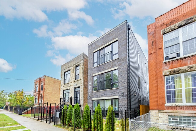 Building Photo - 4634 S Langley Ave Unit 1