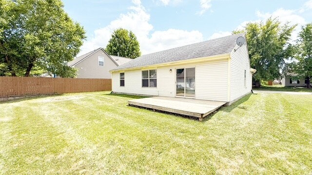 Photo - BROWNSBURG 3 BEDROOM/2 BATH HOME AVAILABLE NOW!