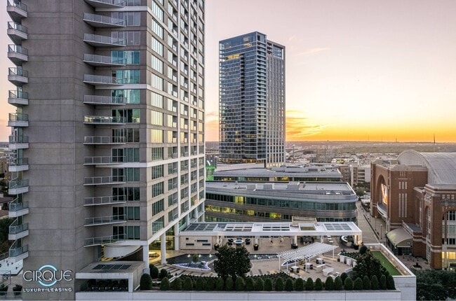 Cirque Residences