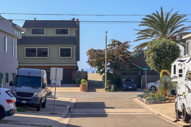 Photo - 118 Bardsdale Ave