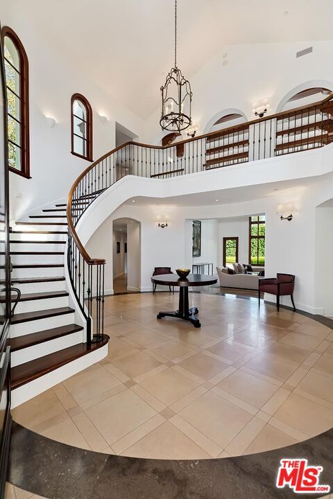 Photo - 2134 La Mesa Dr