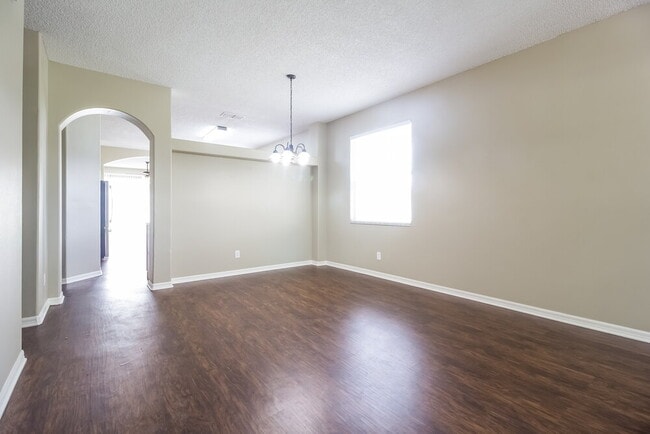 120 Portstewart Dr