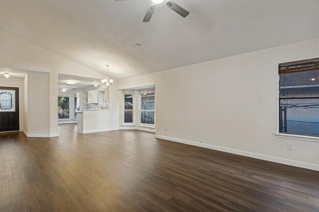 12314 Thompkins Dr