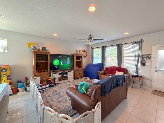 Photo - 2004 Pecan Island Dr