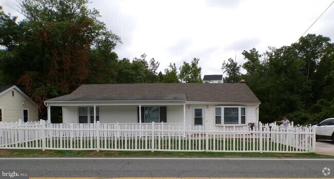 Building Photo - 97 Truslow Rd Rental