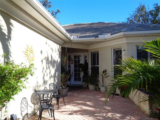 Photo - 1354 Tearose Pl