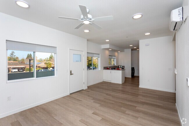 2BR, 2BA - 1,000SF - Living Room - Arthur Heights