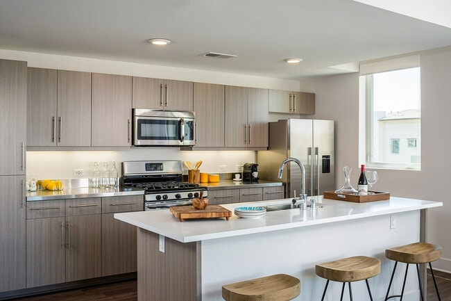 Runway Playa Vista Model Kitchen