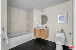 Photo - 1822 Overland Ave