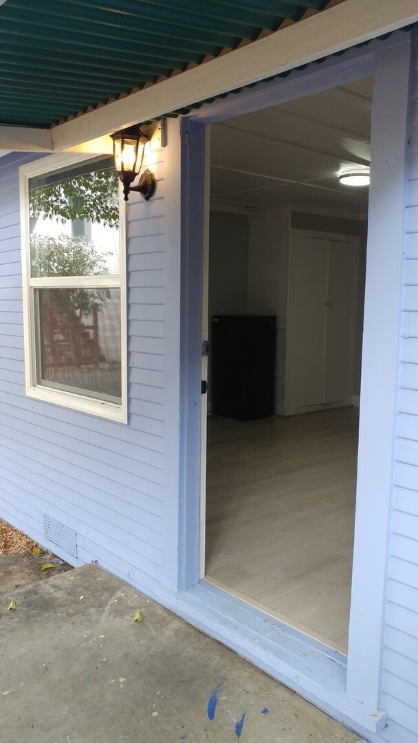 Photo - 1051 Boranda Ave Unit 1051 Boranda Ave -  3