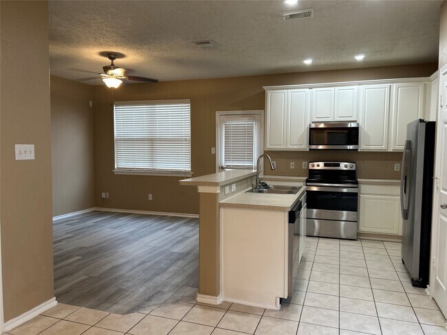 Photo - 14430 Fairbuff Ln