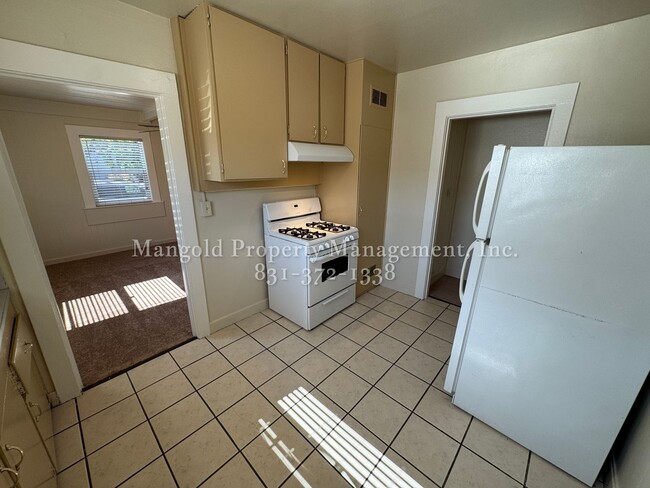 Photo - 611arch Unit B
