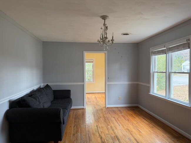 Photo - Salem Cottage