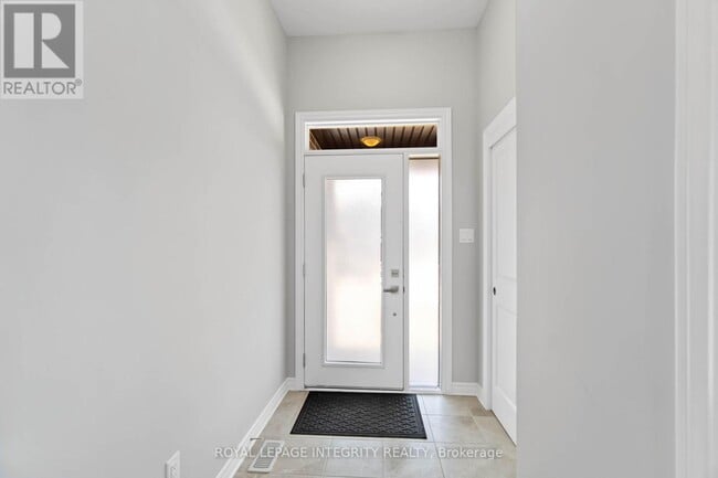 Photo - 634 Fisher St