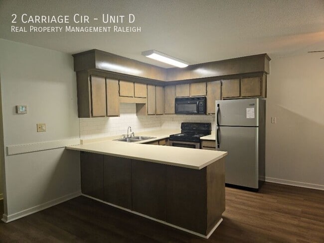Photo - 2 Carriage Cir Unit D