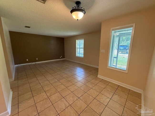 Photo - 9221 Beatrice Rd