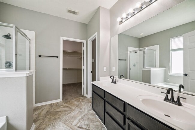 Photo - 11007 Northam Dr