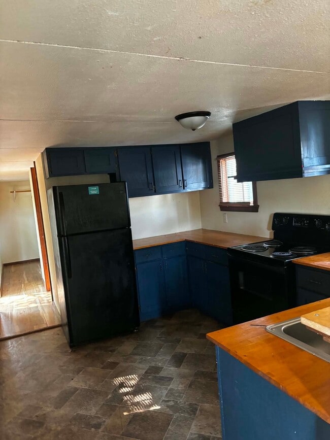 Photo - 1294 Glendale Ave