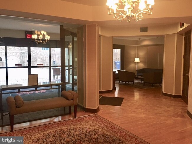 Building Photo - 1077 30th St NW Unit 414