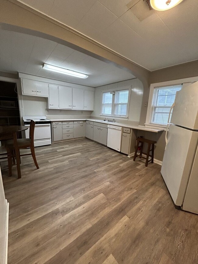 Photo - 711 N Grand St Unit 711 N Grand - Apartment A