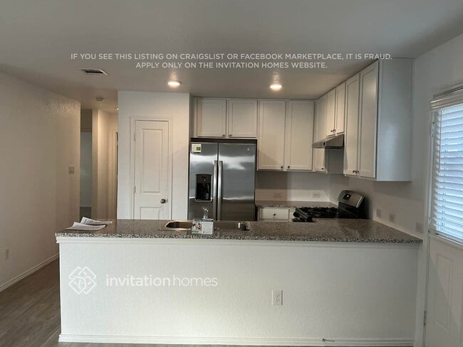 Photo - 10511 McClintock Dr