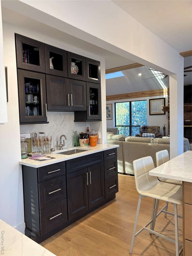 Photo - 40 Bonac Woods Ln