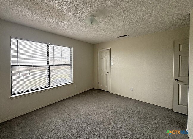 Photo - 1307 Monroe Loop Unit D