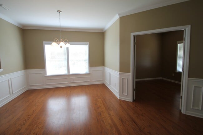 1112 Jasmine Dr