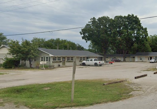 Photo - 113 S Orange St Apartments