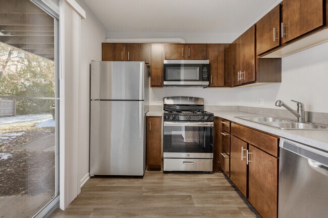 Photo - 96 Gant Cir Unidad B