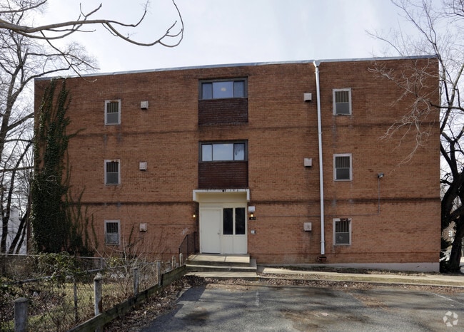 Photo - 3615 B St SE