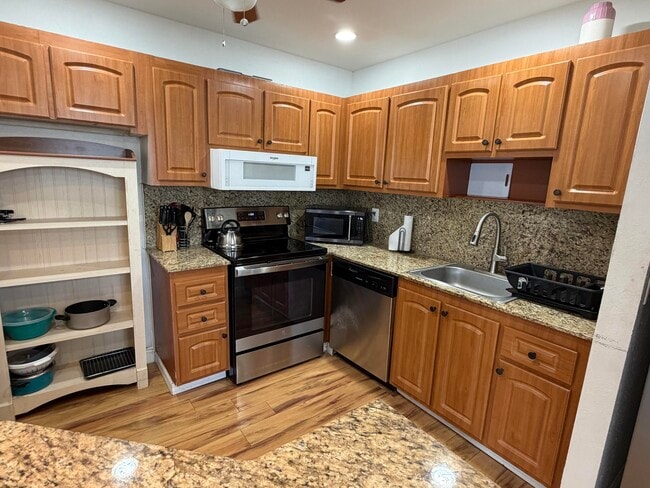 Photo - 335 Tuscany Ln Unit 335