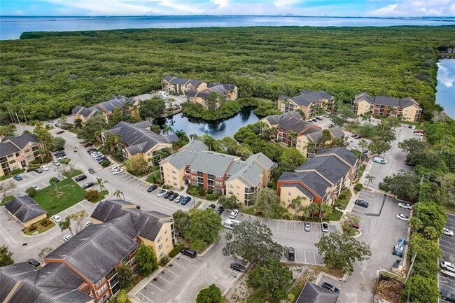 Building Photo - 11901 4th St N Unit 10105