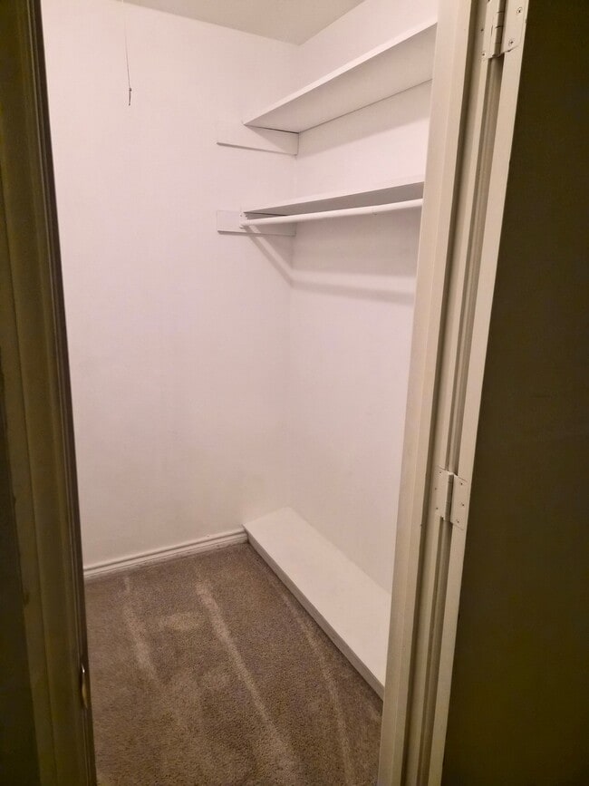 Photo - 1108 Waterview Ln