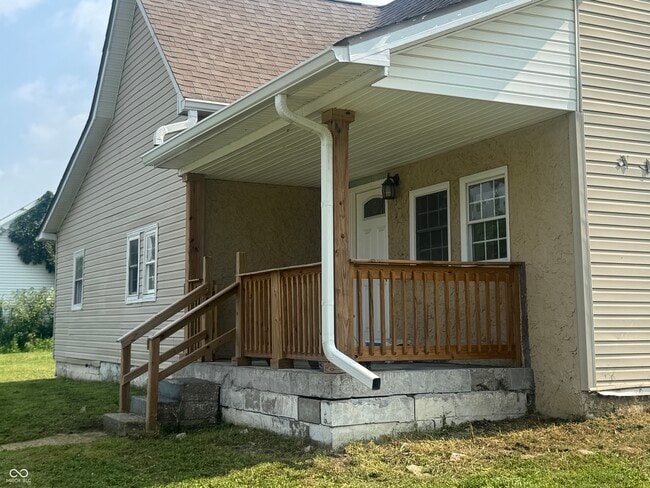 Photo - 308 S Range St