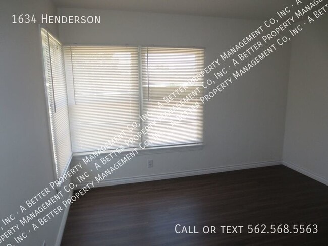 Photo - 1634 Henderson-