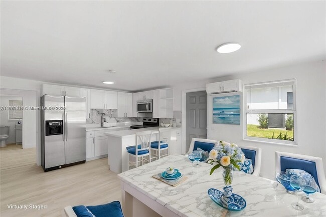 Building Photo - 1020 Crystal Way Unit M Rental