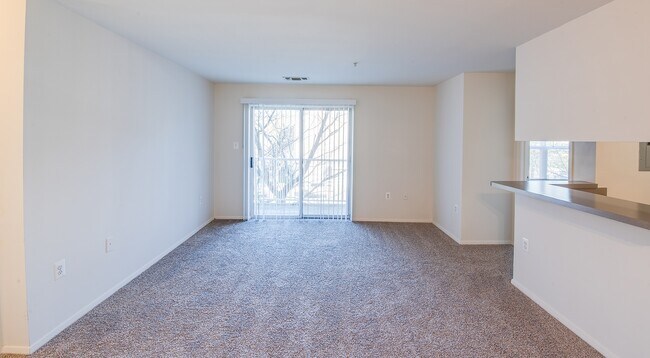 Photo - Riverwoods Apartments