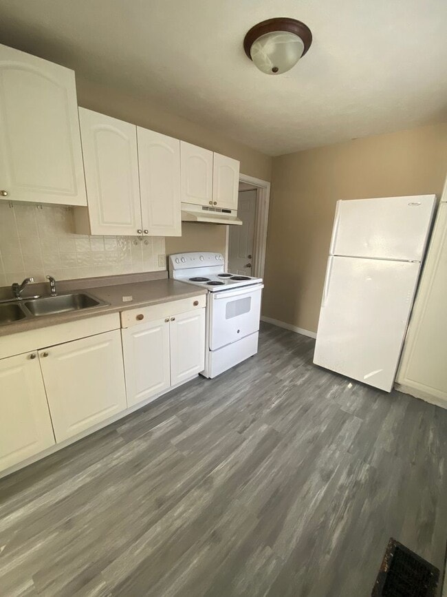 Photo - 2 Bedroom House in Bloomington