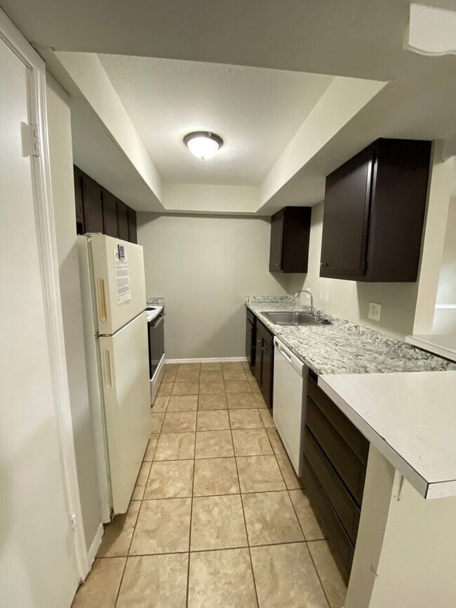 Photo - Large 1 BED 1 BATH