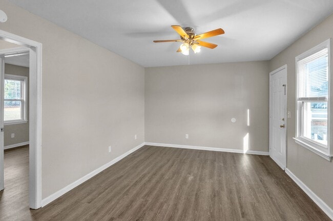 Photo - Comfort meets convenience- 2 Bedroom apartment in Columbia Unit 124-B