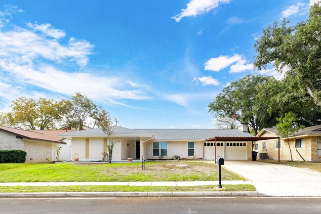 Photo - 10615 Lands Run St