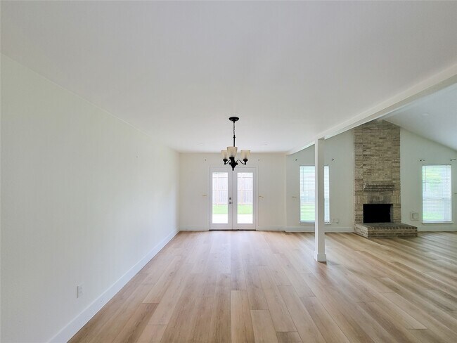 Photo - 8103 Wind Forest Dr