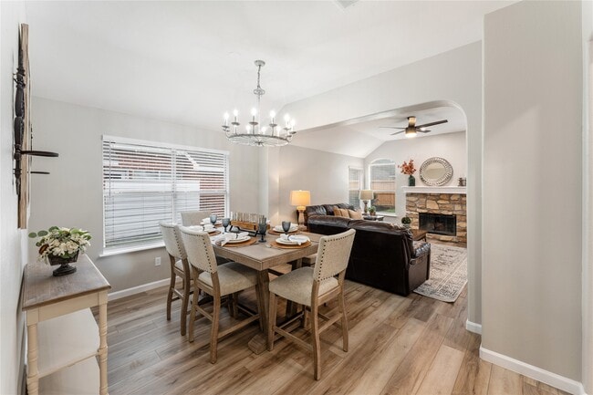 Photo - 29 Cypress Bayou Ct