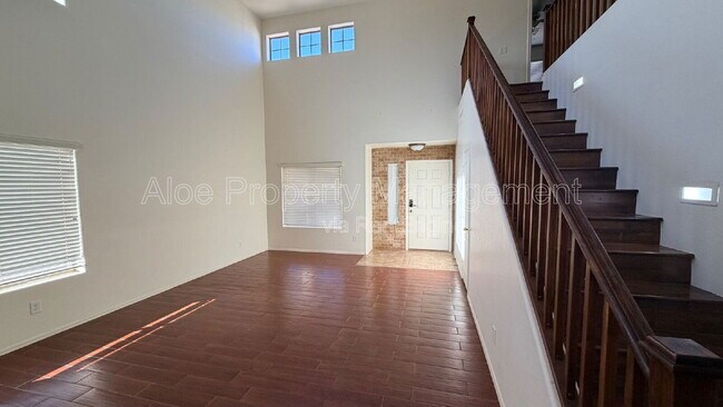 Photo - 45311 W Woody Rd